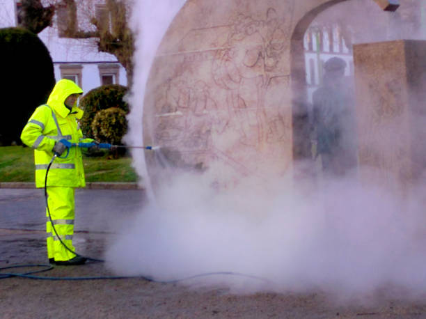 Best Pressure Washing Siding  in Riverbank, CA